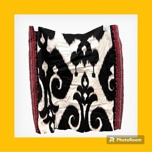 White House Black Market Mini Skirt Size 6